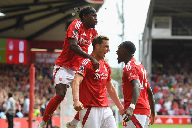 突的背景 突的背景